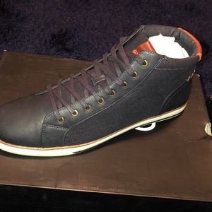 Men’s shoes size 13